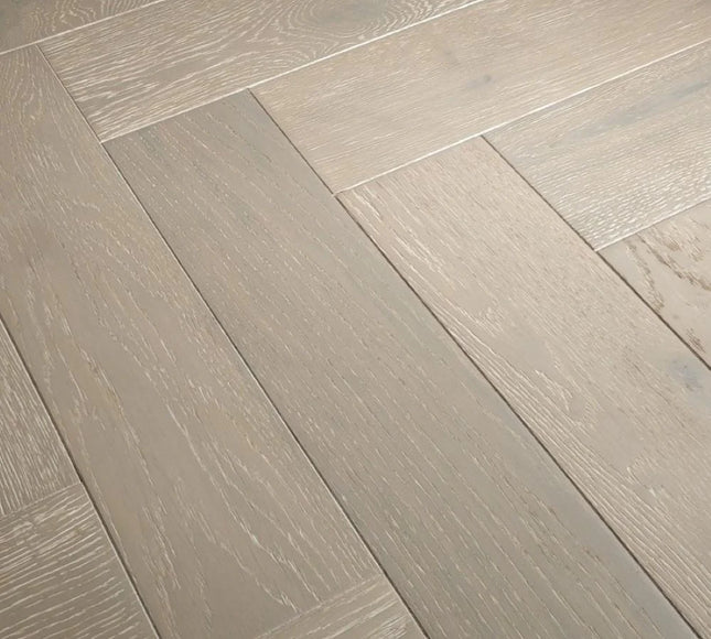Pukka Flooring Engineered Oak Flooring – 14mm Brushed & Whitewashed Grey Herringbone Oak