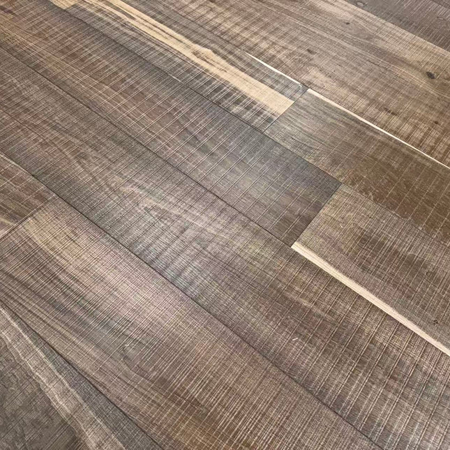 Luxe Smoked Bandsawn Brushed Oiled Engineered Oak Plank Flooring