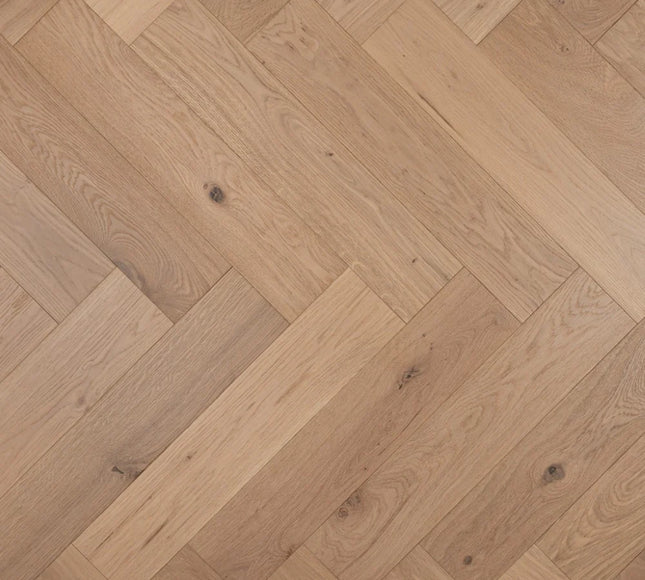 Herringbone Engineered Wood Flooring – Oak, Invisible Finish Lac Classic Grade – DIY Box Flooring | Pukka Flooring 