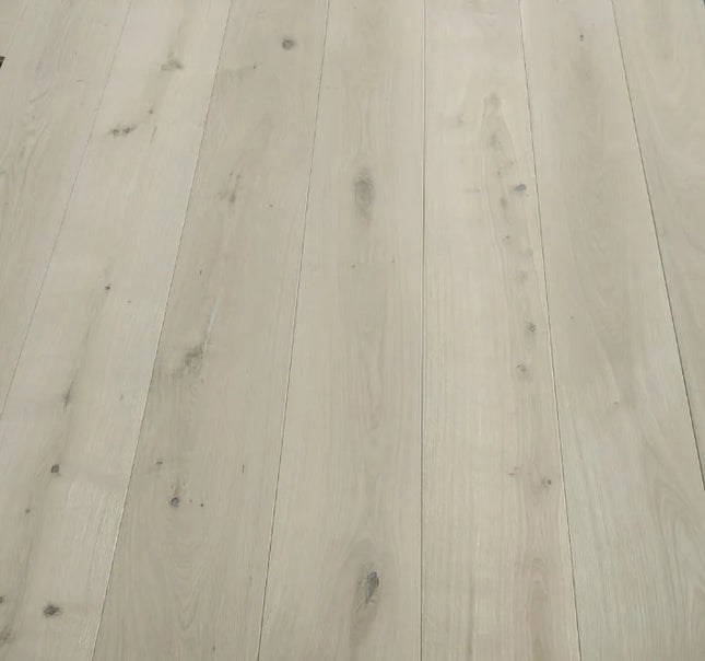 Classic Unfinished Grand Plank Engineered Oak Flooring