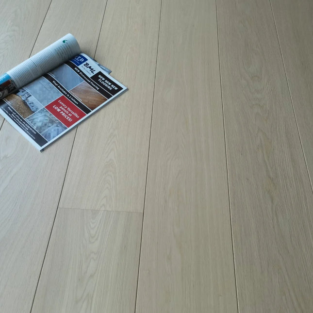 Invisible Finish Lacquered Prime AB Engineered Oak Flooring