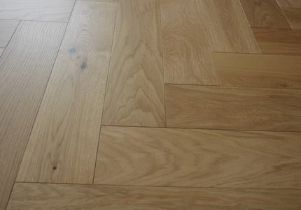 Natural Matt Lacquered Engineered Herringbone Flooring