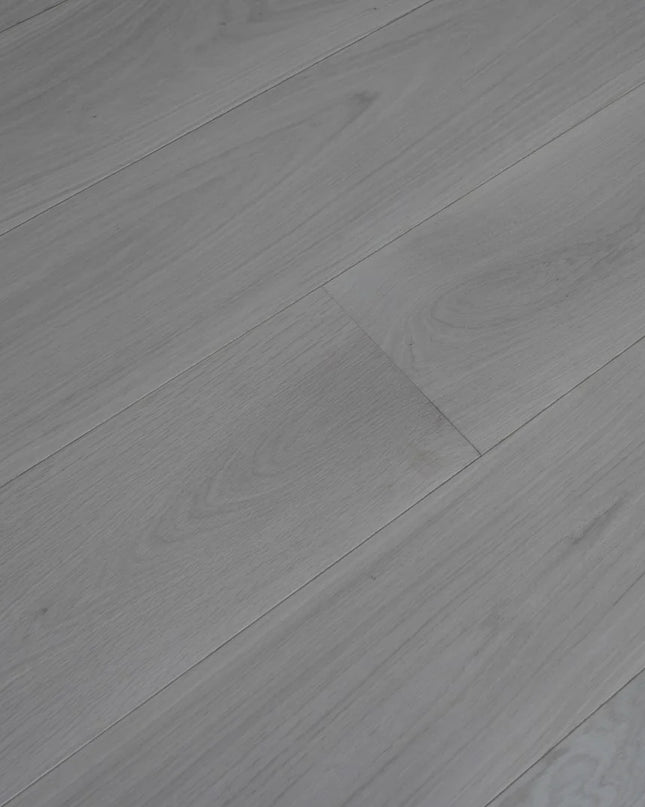 Select Grade Unfinished Engineered Oak Flooring