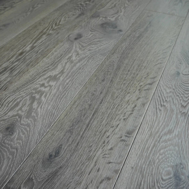 Heritage Distressed HB10 Engineered Oak Flooring