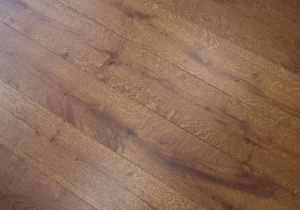 Winsor Golden Brandy Matt Lacquered Engineered Oak Flooring