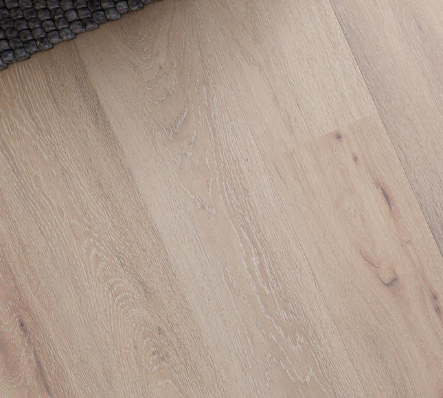 Cotton White Washed Matt Lacquered Engineered Oak Plank Flooring