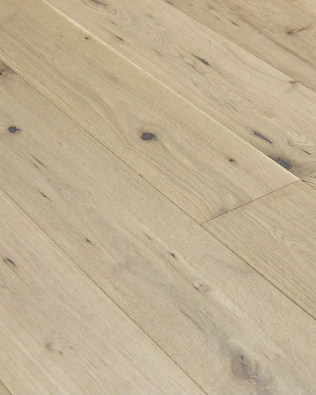 Invisible Finish Lacquered Wide Plank Prime AB Engineered Oak Flooring