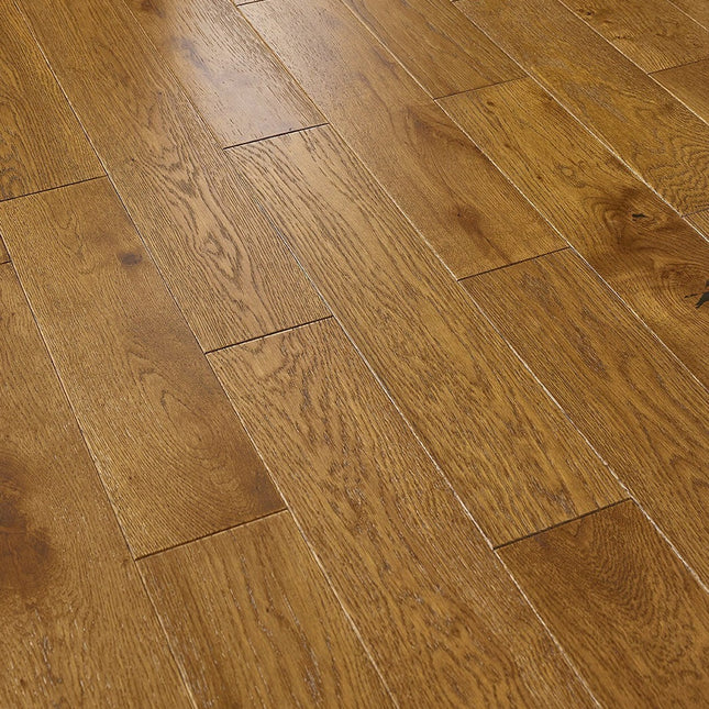 Cinnamon Golden Matt Lacquered Engineered Oak Flooring