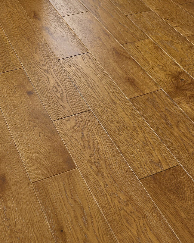 Cinnamon Golden Matt Lacquered Engineered Oak Flooring