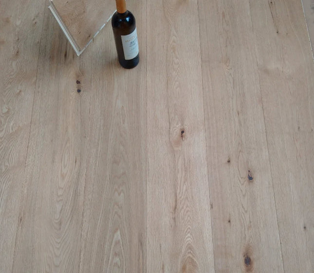 Brushed Matt Lacquered Click Engineered Oak Flooring