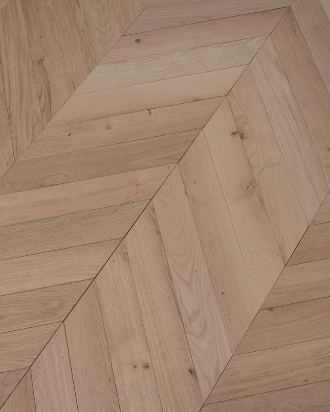 Classic Unfinished Engineered Chevron Oak Flooring