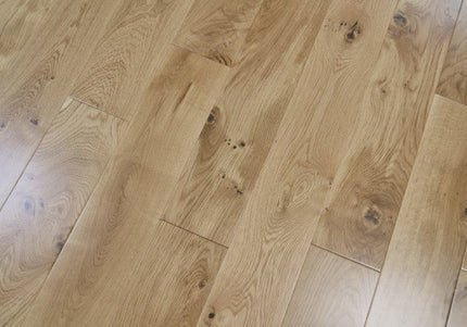 Grand Oak Wide Plank UV Lacquered Solid Flooring