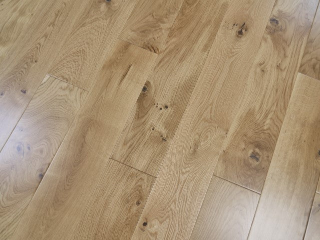 Grand Oak Wide Plank UV Lacquered Solid Flooring