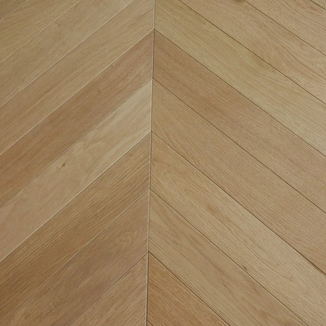 Prime AB Natural Matt Lacquered Engineered Chevron Oak Flooring