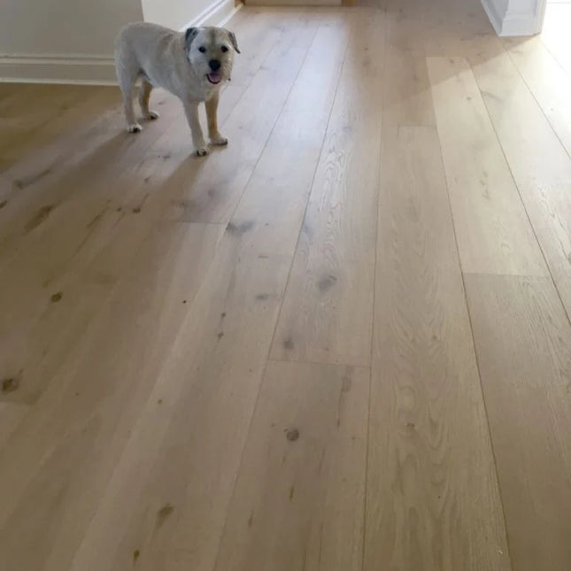 Invisible Lacquered Prime AB Grade Engineered Oak Flooring