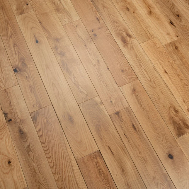 Heritage Oak UV Lacquered Solid Wood Flooring