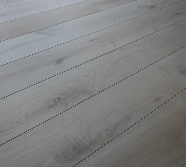 Classic Unfinished Heavy Wear Engineered Oak Flooring