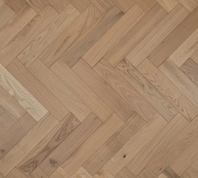 Invisible Finish Lacquered Engineered Herringbone Flooring