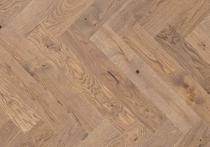 Pukka Flooring Loc Engineered Herringbone – 14 x 110mm Herringbone Engineered LOC – French Château Oak Brushed Matt Lacquered