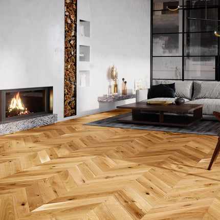 Pukka Flooring Engineered Oak Flooring – 14 x 130mm Chevron Engineered Oak – Natural Oak Brushed & Matt Lacquered