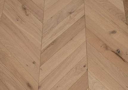 Classic Invisible Lacquered Engineered Chevron Oak Flooring