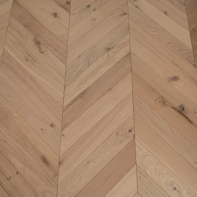 Classic Invisible Lacquered Engineered Chevron Oak Flooring