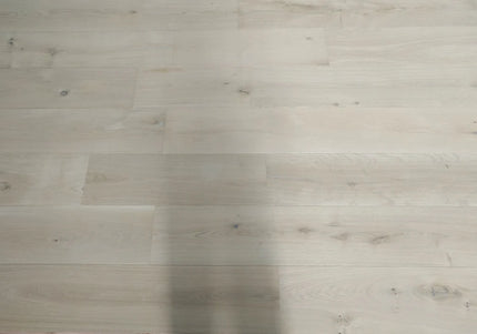 Classic Unfinished Grand Plank Engineered Oak Flooring