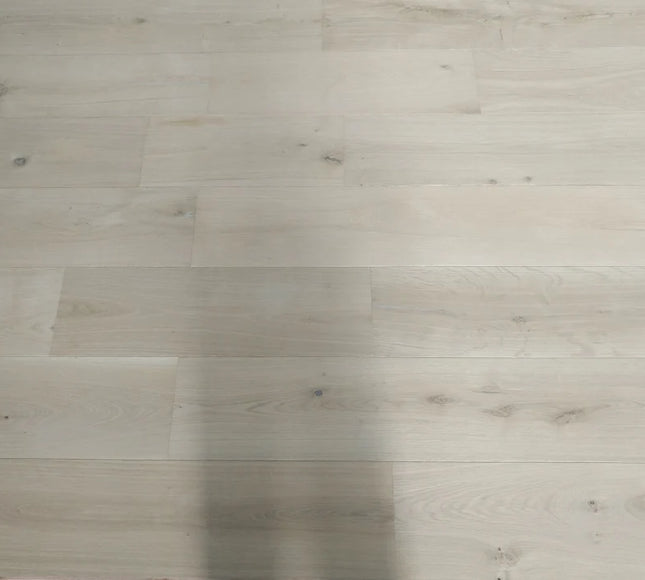 Classic Unfinished Grand Plank Engineered Oak Flooring