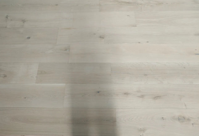 Classic Unfinished Grand Plank Engineered Oak Flooring