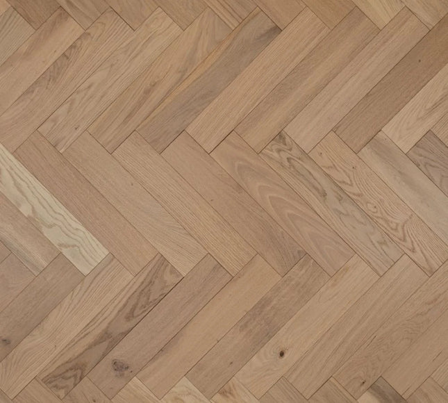 Invisible Finish Lacquered Engineered Herringbone Flooring