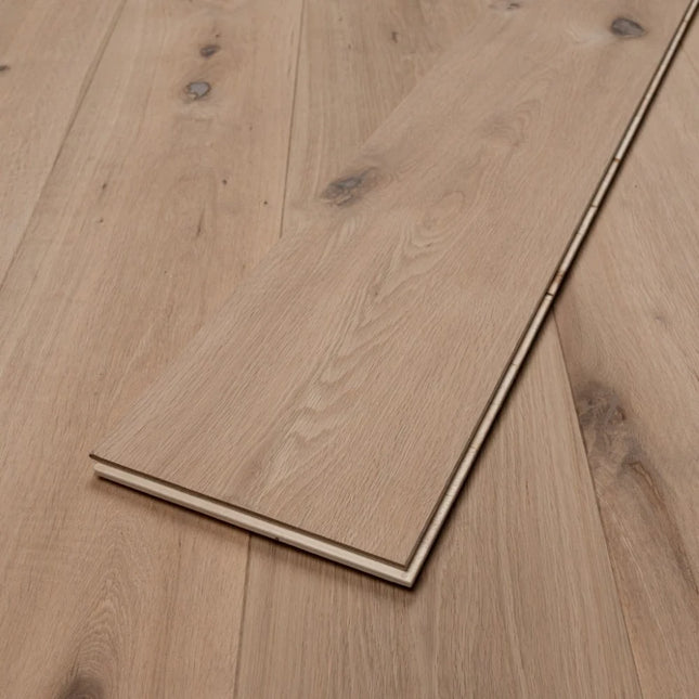 Classic Unfinished 3-Ply Engineered Oak Flooring