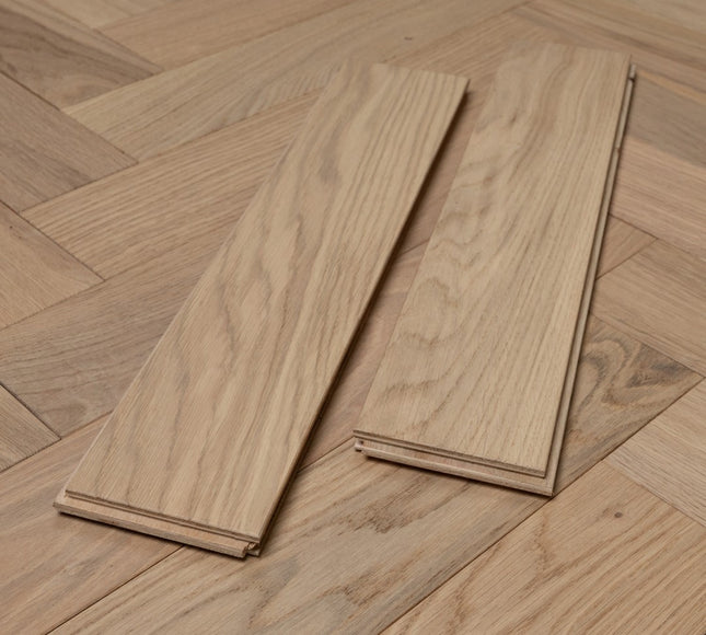 Invisible Finish Lacquered Engineered Herringbone Flooring