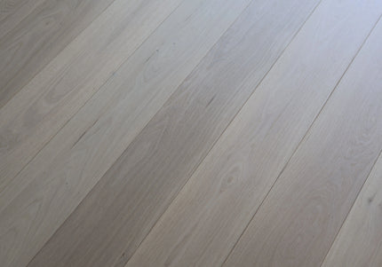 Invisible Finish Select ABC 3-Ply Engineered Oak Flooring