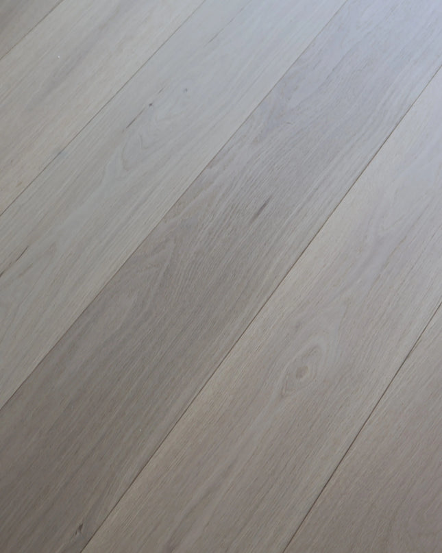 Invisible Finish Select ABC 3-Ply Engineered Oak Flooring