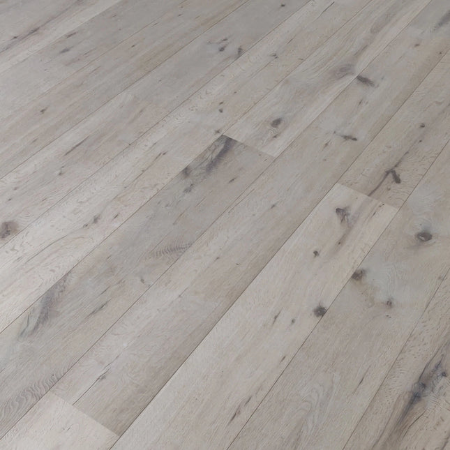 Invisible Finish Lacquered 3-Ply Engineered Oak Flooring