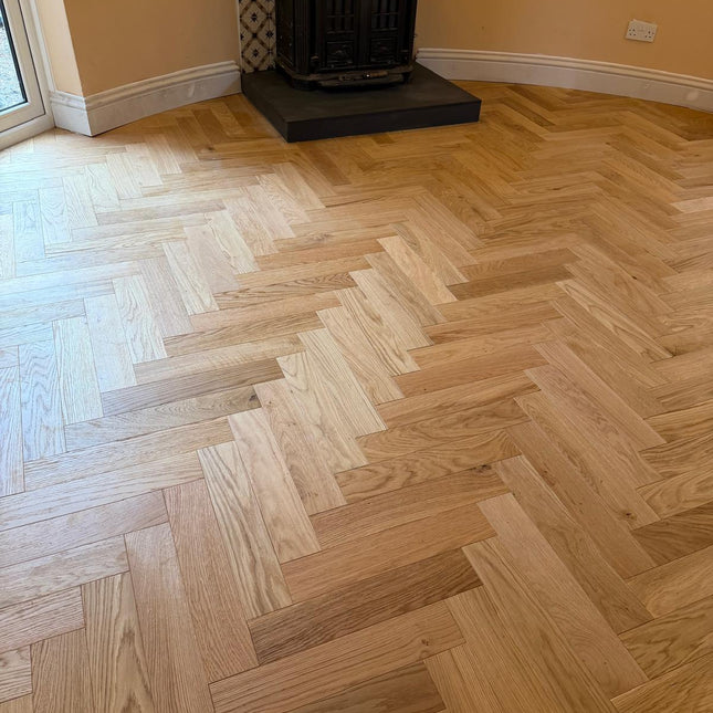 Grande Natural Oak Brushed Lacquered Engineered Herringbone Flooring