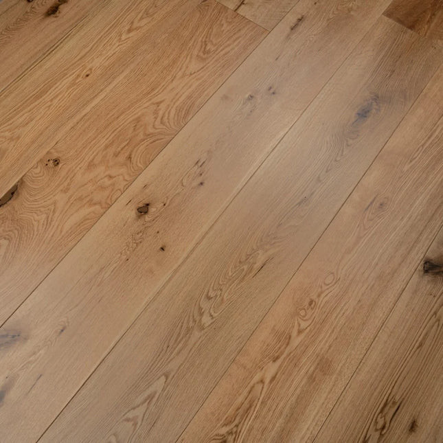 UV Lacquered Engineered Oak Flooring