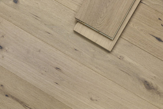 Invisible Finish Lacquered Wide Plank Prime AB Engineered Oak Flooring