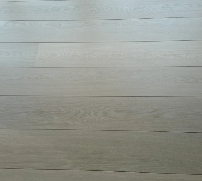 Invisible Finish Lacquered Prime AB Engineered Oak Flooring