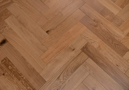 UV Lacquered Engineered Herringbone Flooring