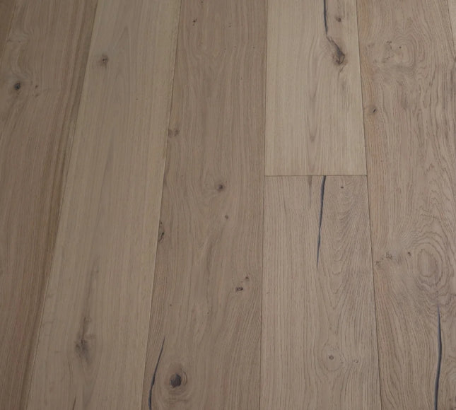 Handscraped Invisible Oiled Classic Grade Engineered Oak Flooring