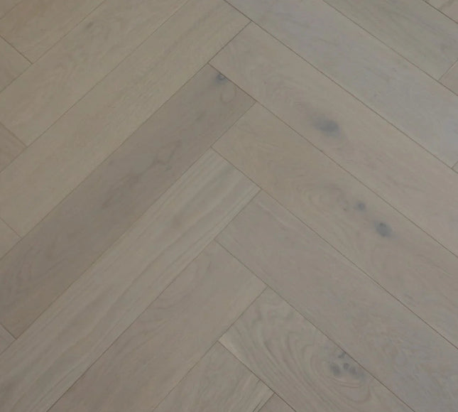 Herringbone Engineered Wood Flooring – Oak, White Oiled – DIY Box Flooring | Pukka Flooring