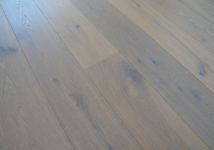 Smoked White Oiled Engineered Wood Flooring | Pukka Flooring