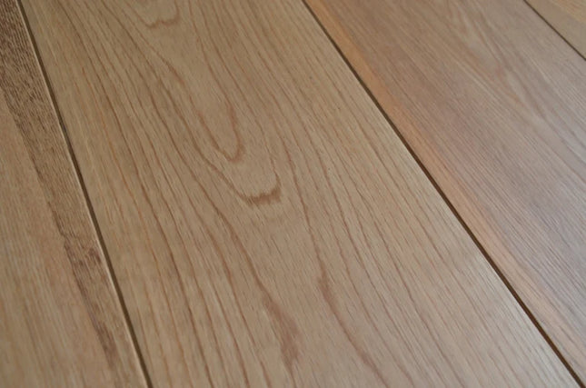 Authentic Natural Oiled Oak Flooring for Modern Homes