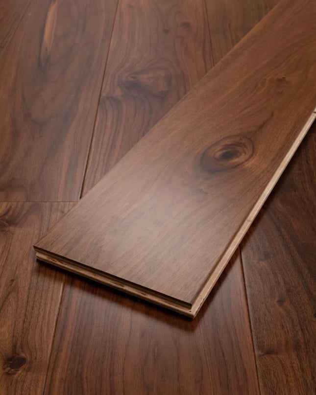 Luxury Wide Plank UV Lacquered Walnut Engineered Flooring