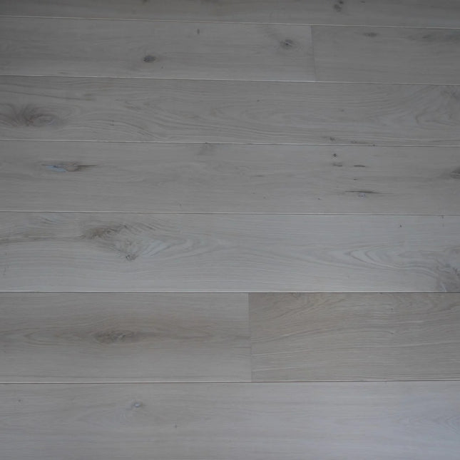 Classic Unfinished Heavy Wear Engineered Oak Flooring