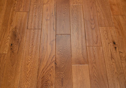 Golden Handscraped Engineered Oak Wood Flooring – DIY Box