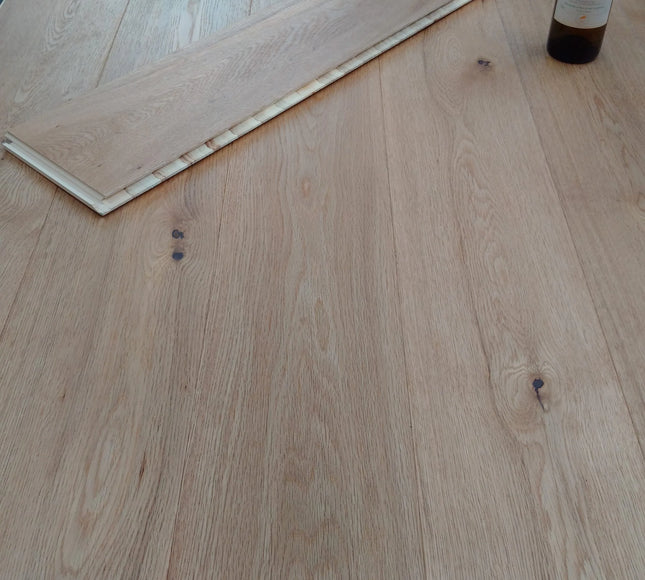 Brushed Matt Lacquered Click Engineered Oak Flooring