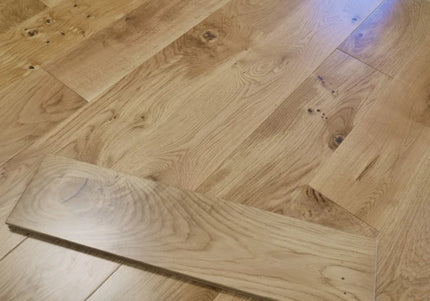Grand Oak Wide Plank UV Lacquered Solid Flooring