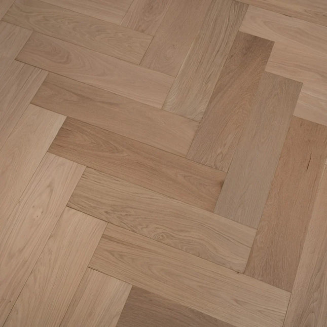 Prime AB Invisible Finish Lacquered Click Engineered Herringbone Flooring